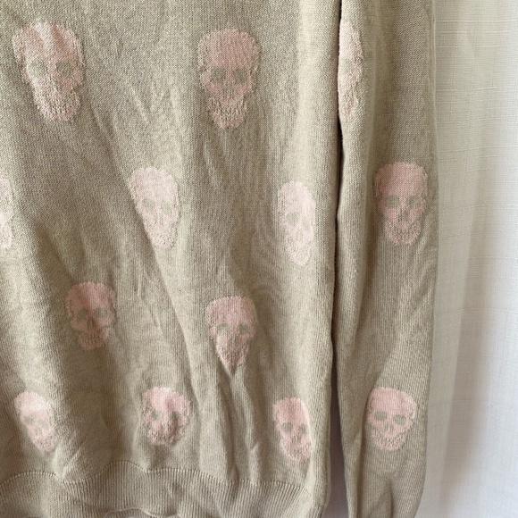 Chelsea + Theodore Skull Sweater Tan And Pink Cotton Modal - Picture 4 of 10